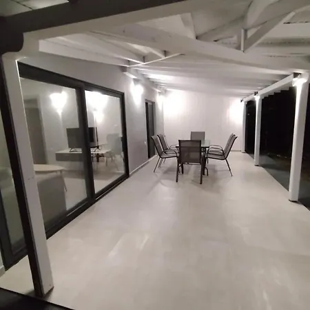 Vila Olivegrove Olympiada